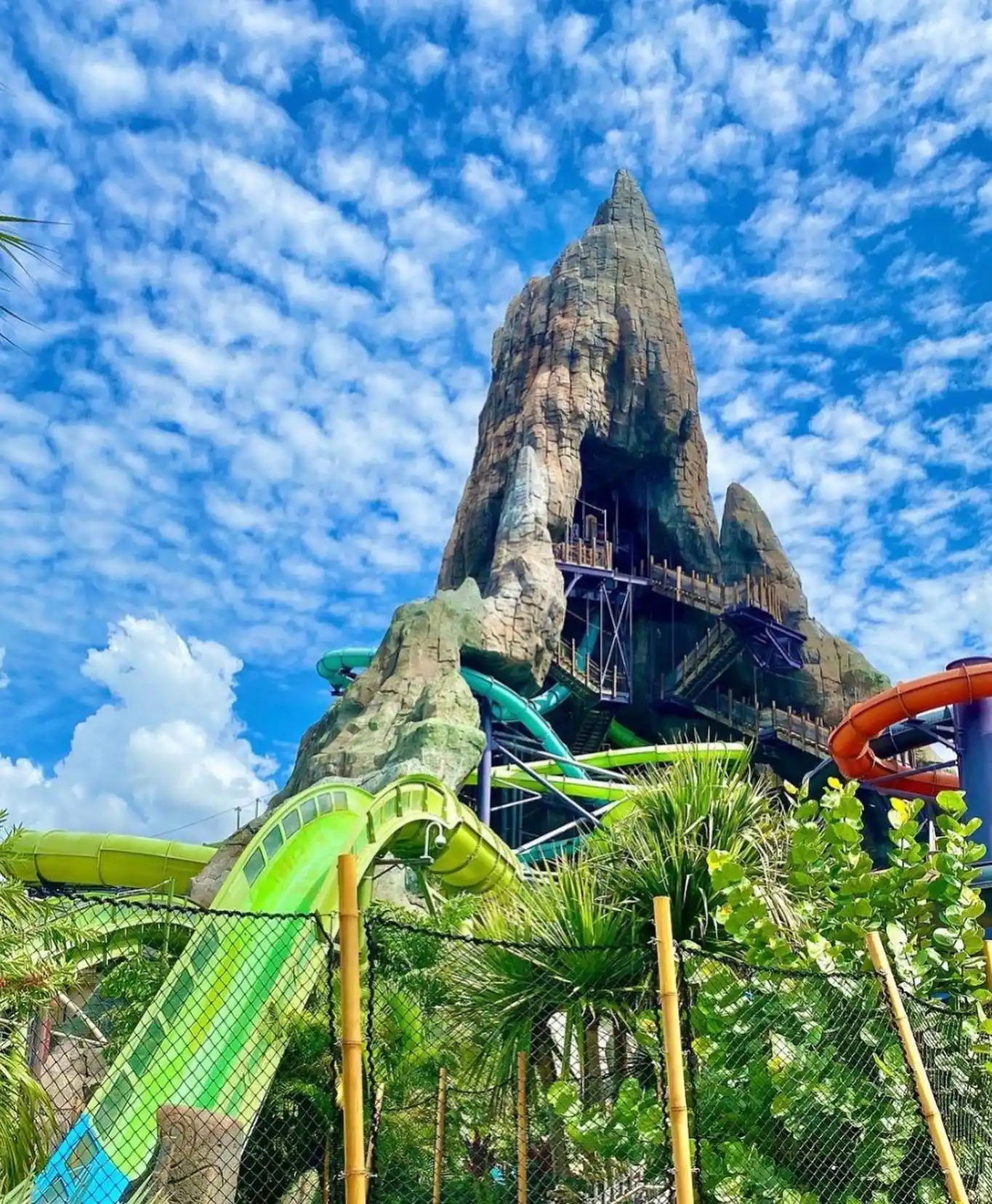 FE4290EA-1DE2-40BB-9CA1-9456381C5882