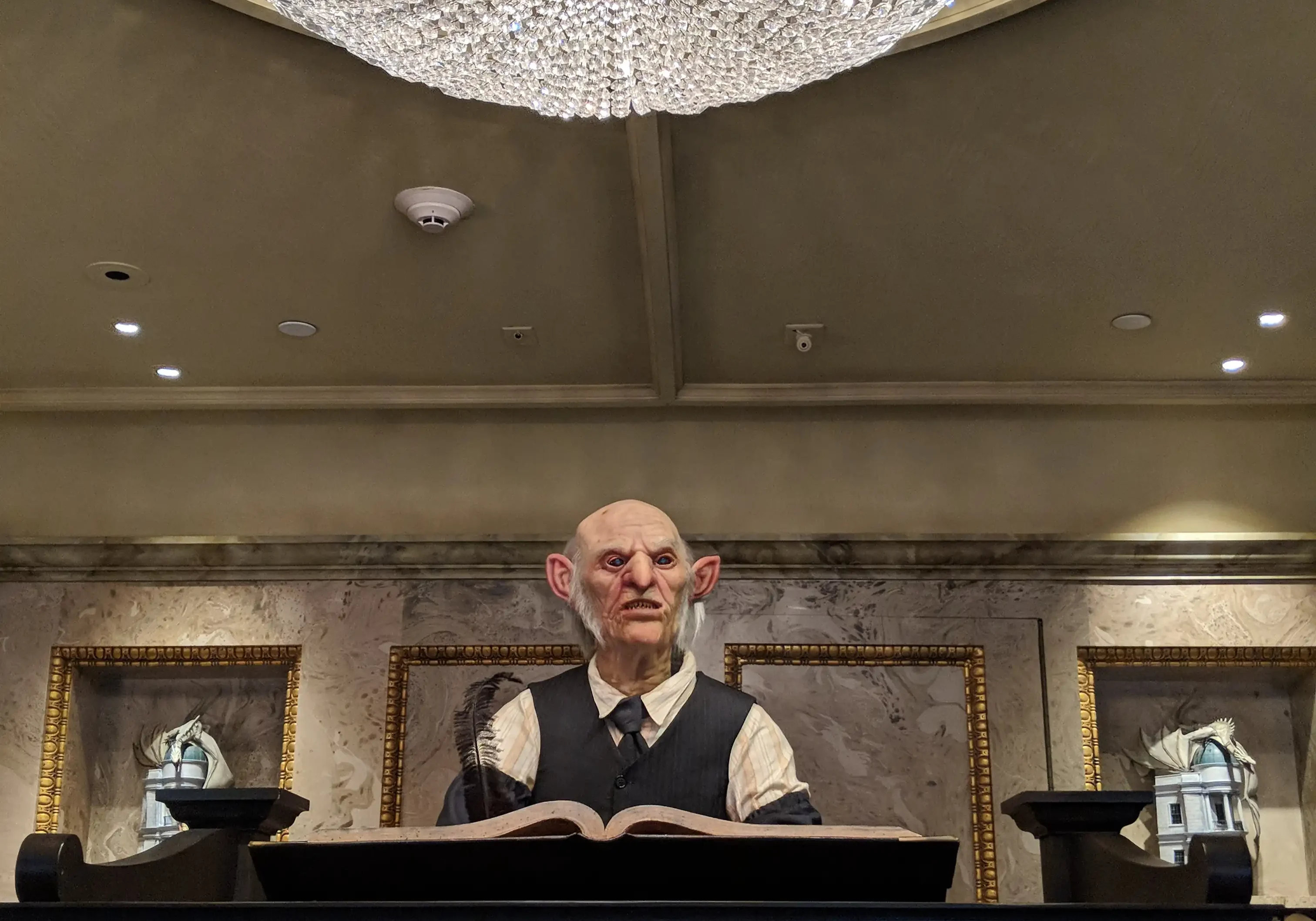 Hasta el mismísimo Voldemort querrá evitar que logres tu cometido en Harry Potter and the Escape from Gringotts. (Foto Universal Orlando Resort) | FOTO: MARIA JULIA MURILLO RODRIGUEZ